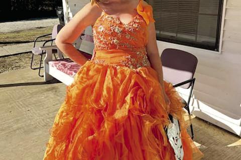 Dolley looking like a princess!