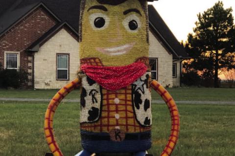 Couple Creates Incredible Hay Bale Scluptures