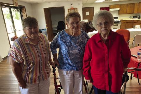 Atwood Alumni Gathers for Renuion