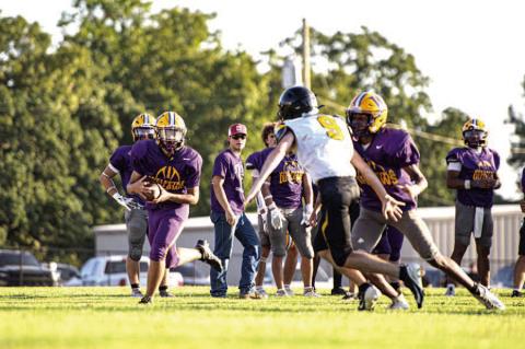 Weleetka Outlaws Show Signs of Great Season in Scrimmage