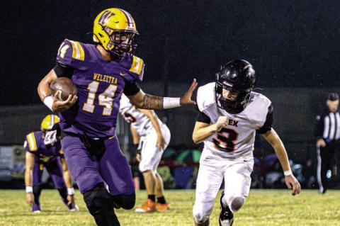 Isaac Drake with the quarterback keeper.