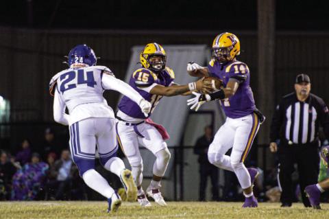 Undefeated Outlaws Storm Past Waukomis to Advance to Semifinals 