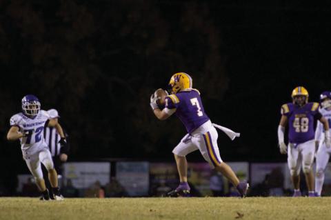 Undefeated Outlaws Storm Past Waukomis to Advance to Semifinals 