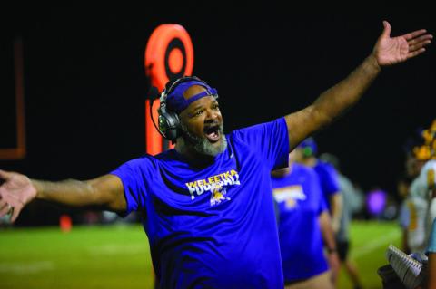 Weleetka Outlaws Defeat Dewar Dragons 36-20