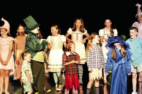 Munchkinland Mayor, Zyon Bowman and Munchland citizens