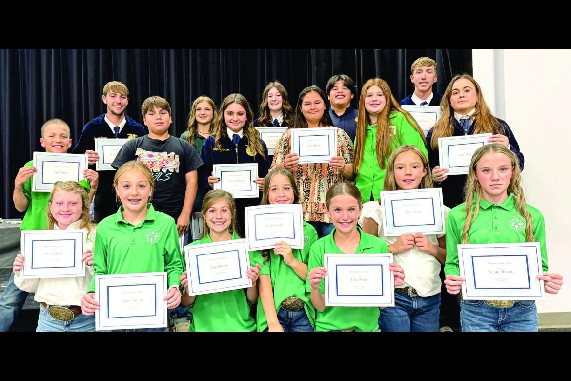 Wetumka 4-H and FFA Livestock Show Team members.